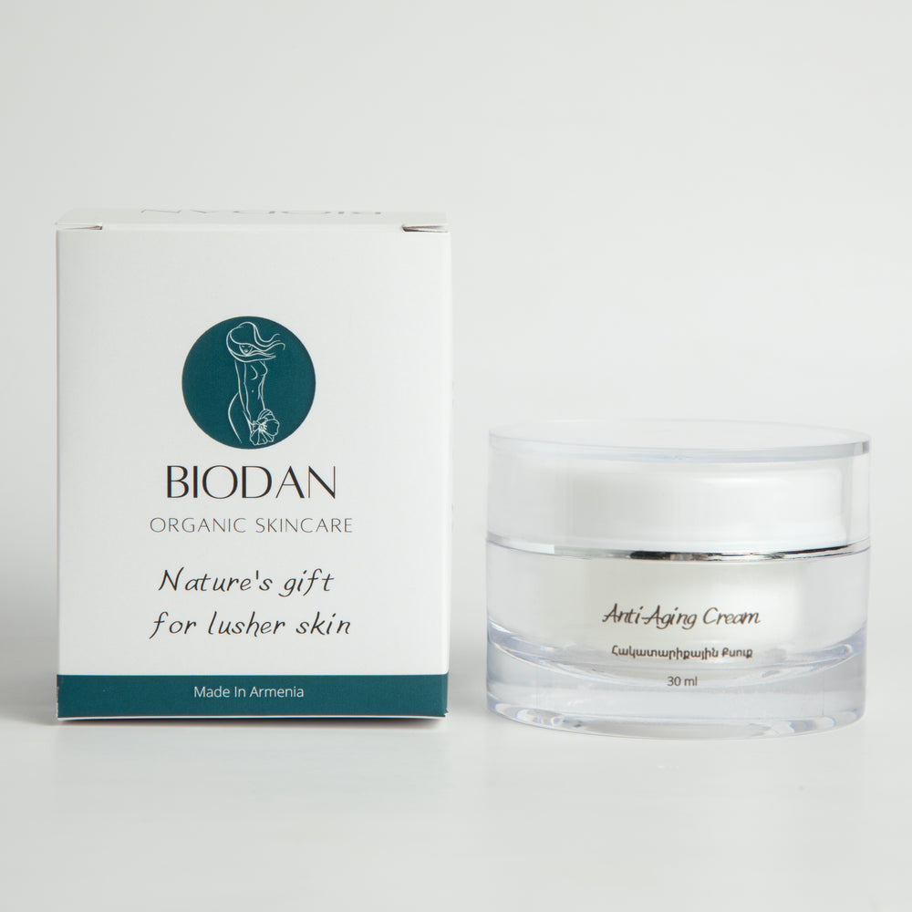 Saffron anti aging cream for face to brighten dark spots and improve firmness