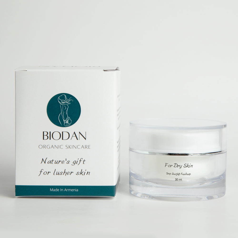 Moisturizing cream for dry skin face to soothe rough, flaky areas