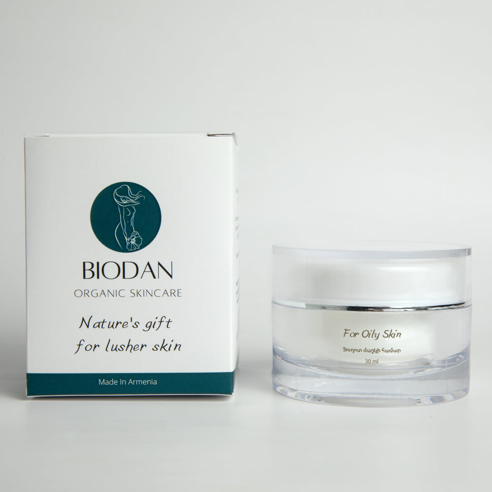 Bio anti-inflammatory face cream for oily skin with plant-based oils and sebum control