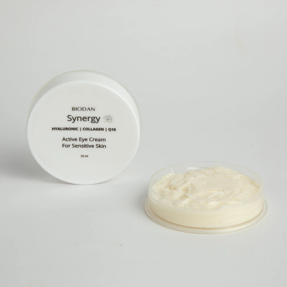 Hydrating under eye cream for dark circles and wrinkles, fragrance-free and 100% bio for sensitive skin
